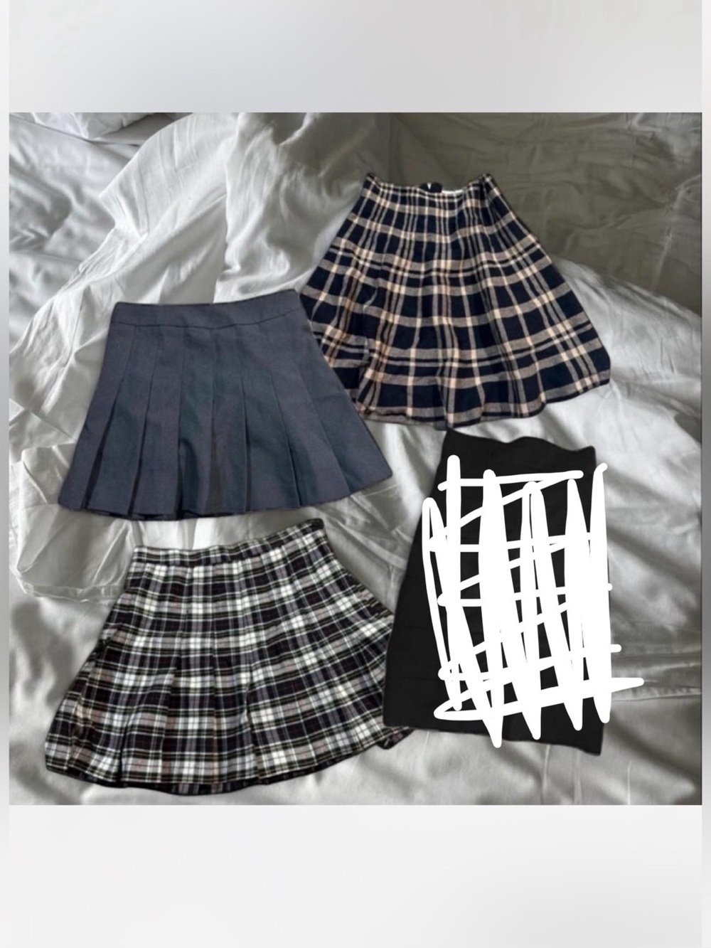 bundle of skirts size small🍓🍥